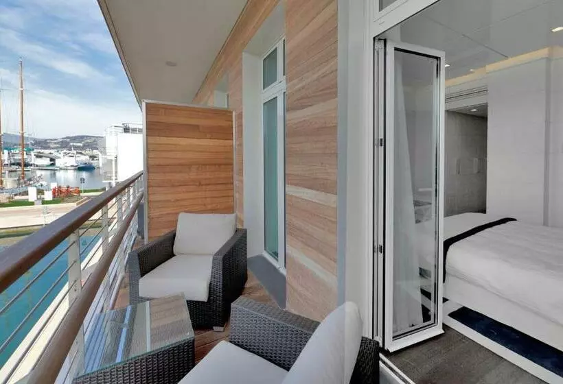 اتاق استاندارد با چشم‌انداز, Yacht Club Marina Di Loano