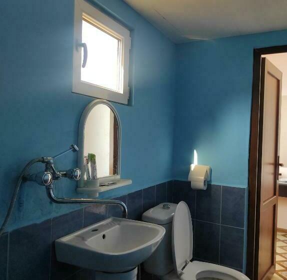 スタンダード4人部屋, Md Guest House