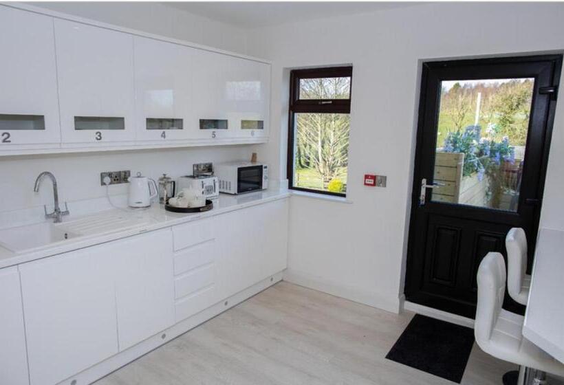 غرفة قياسية سرير كينج, Ashwoods House