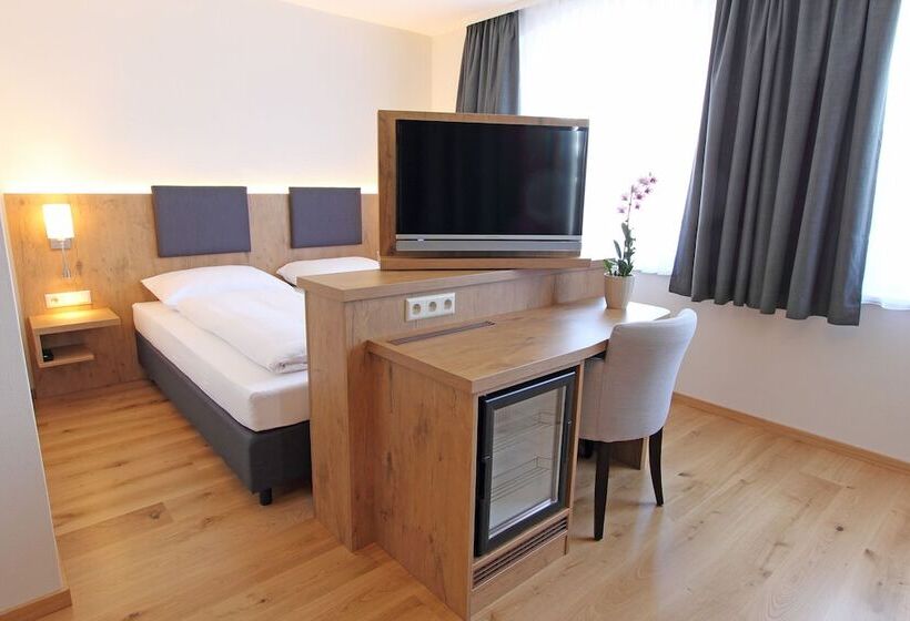 Номер Комфорт, Adler Hotel & Gasthaus