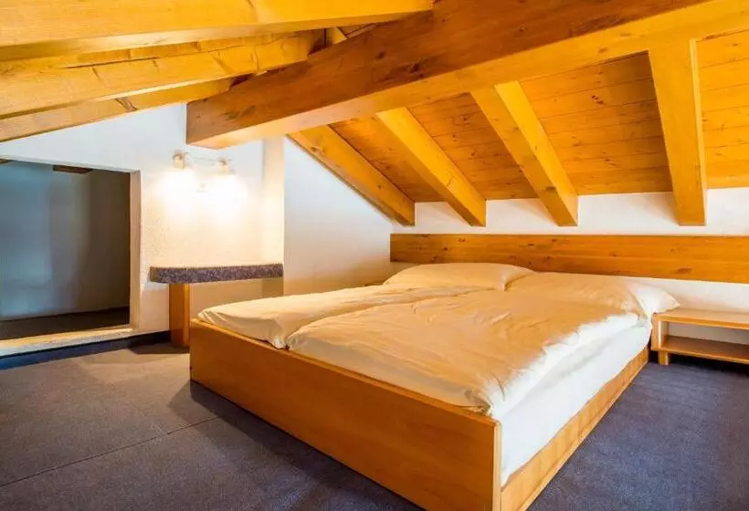 Family Room, Alpenperle