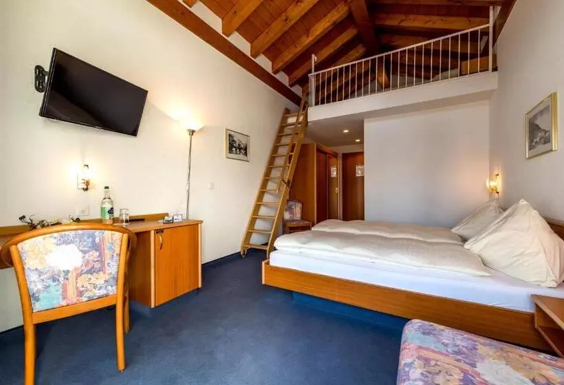 Family Room, Alpenperle