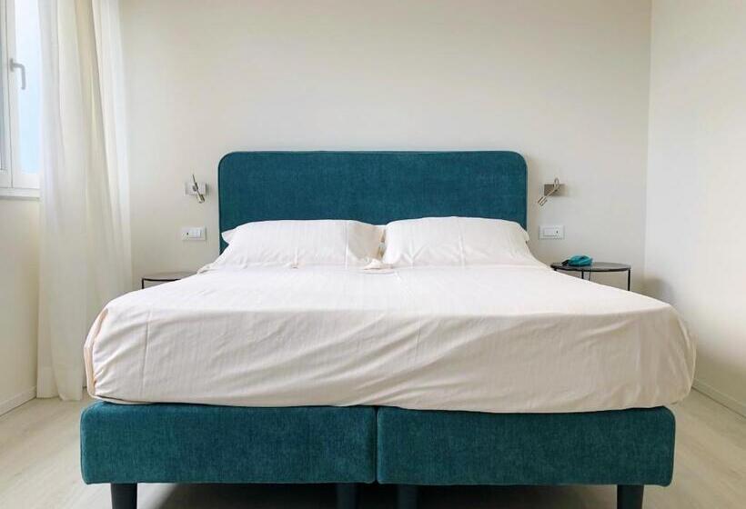 Triple Room Sea View, Bencista