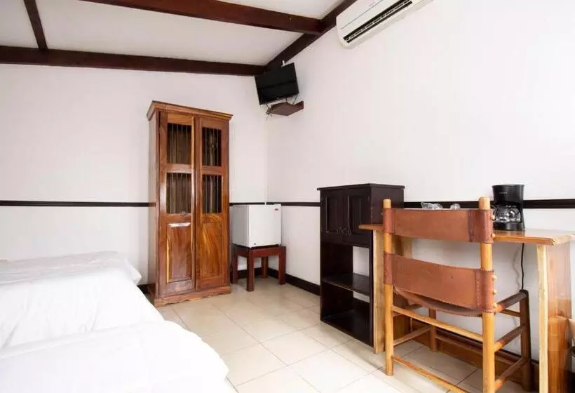 Economy Room