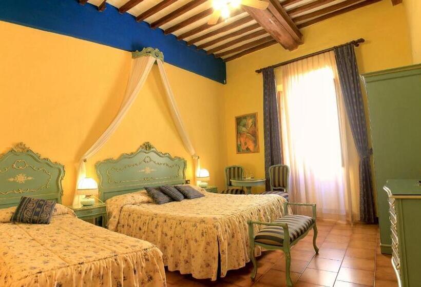 Номер Стандарт Трехместный, La Terrazza Di Montepulciano