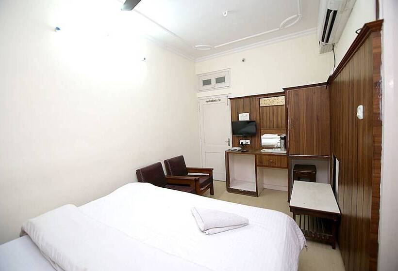 חדר סטנדרט, Midtown