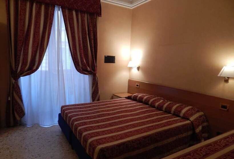 اتاق استاندارد سه نفره, Milazzo Roma