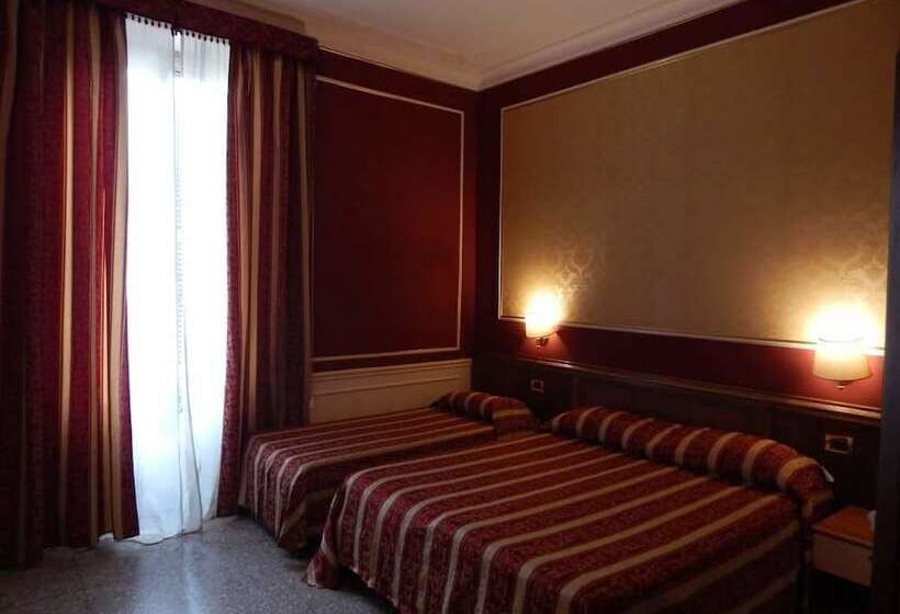 اتاق استاندارد سه نفره, Milazzo Roma