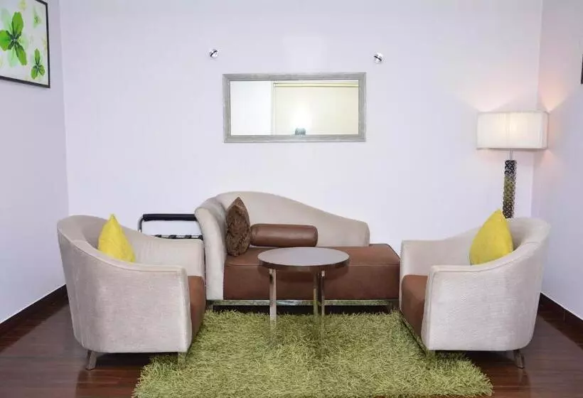 استودیوی استاندارد, Quality Inn Gurgaon