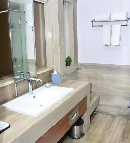 اتاق استاندارد, Quality Inn Gurgaon