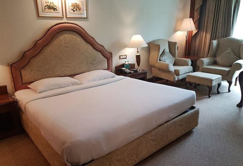 Quarto Premium, The Palms Town & Country Club Resort