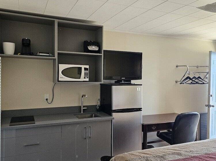 غرفة ديلوكس, Parkway Motel & European Lodges