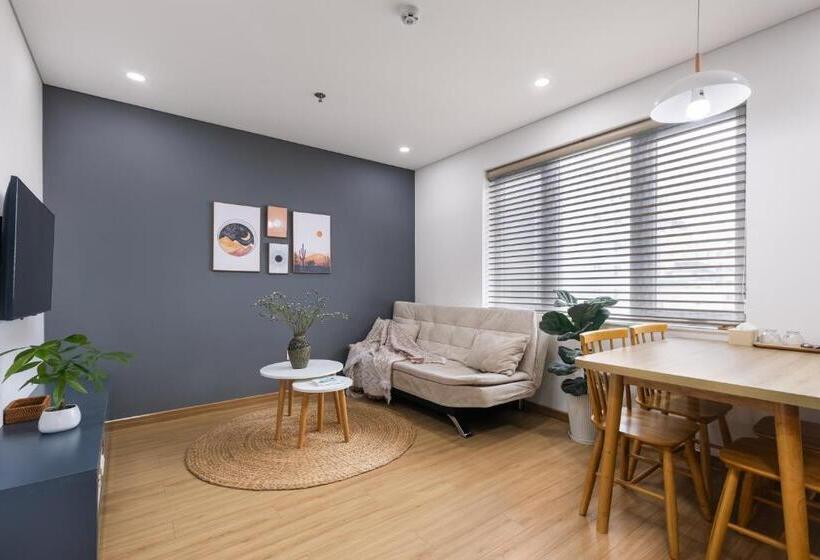 سوییت لوکس, Lagom Apartment And