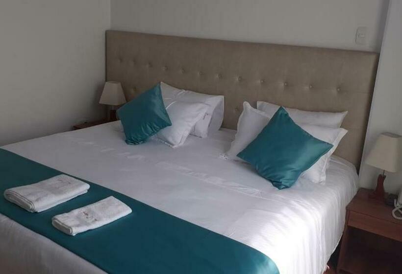 标准单人间, En Bogota Fontana Di Trevi