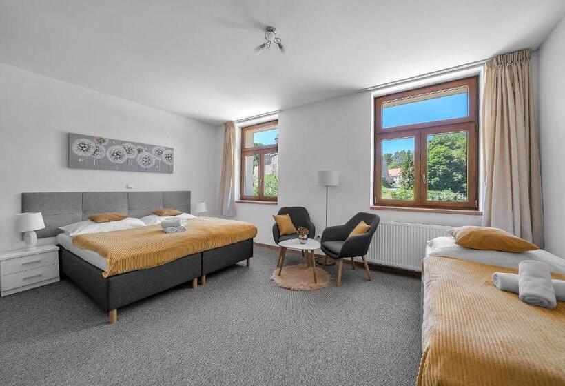 חדר סטנדרט לשלושה, Podkost