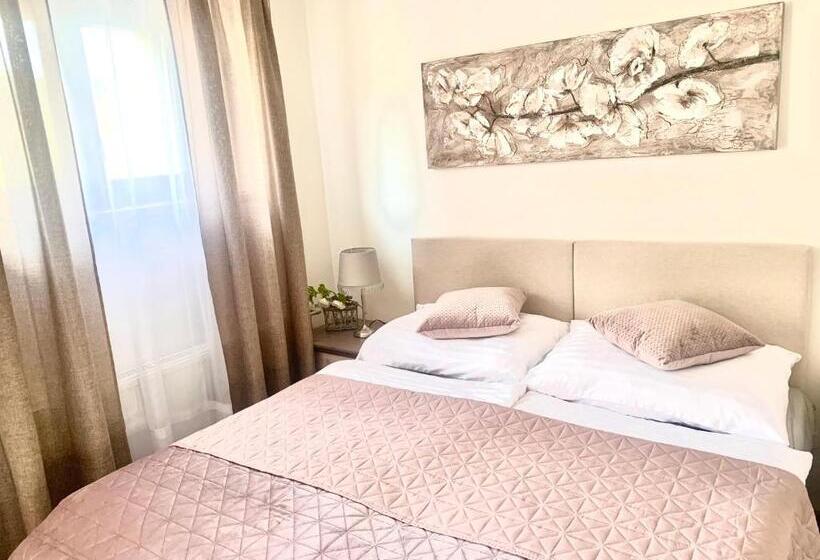 Номер Deluxe с Видом, Podkost
