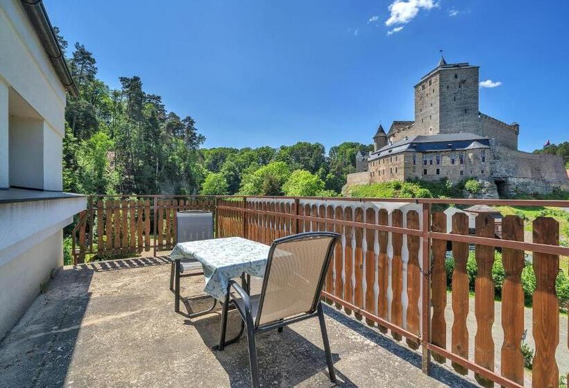 스탠다드 내측 룸, Podkost