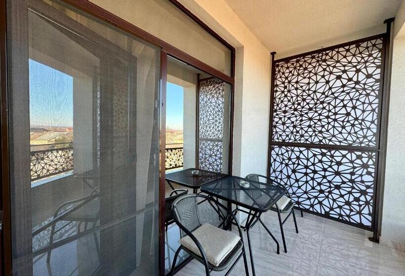 발코니 디럭스 룸, Escape Pensiune