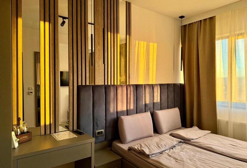 디럭스 룸, Escape Pensiune