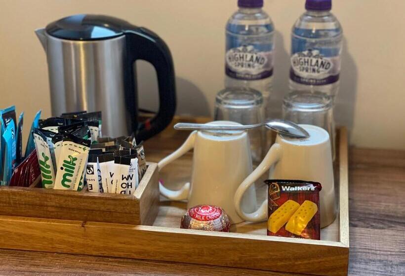 سوییت خانوادگی, Killorn Guest House