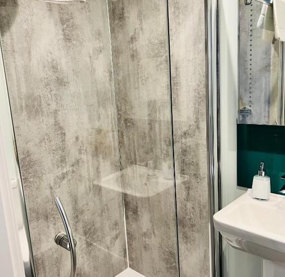 اتاق استاندارد با تخت بزرگ, Killorn Guest House