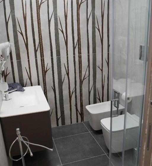 标准间, B&b Angelo E Silvana