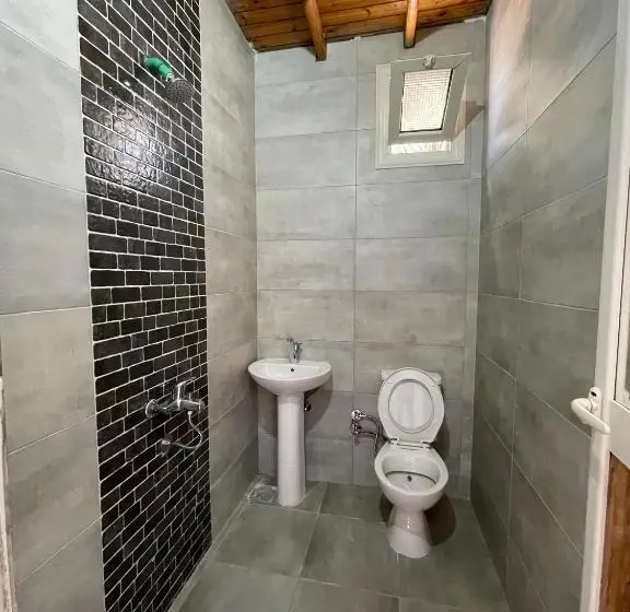 اتاق استاندارد چهار تخته, Auski Hostel Dahab