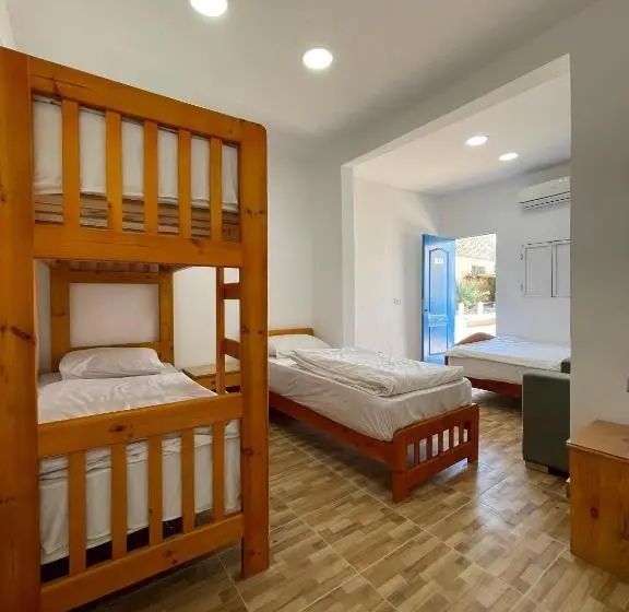 اتاق لوکس خانوادگی, Auski Hostel Dahab
