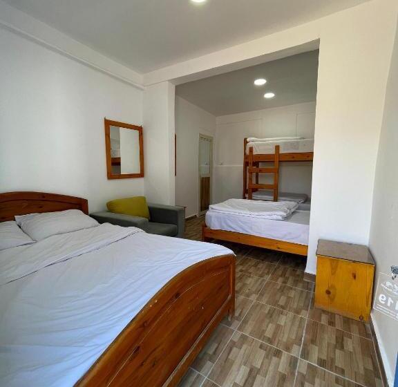 اتاق لوکس خانوادگی, Auski Hostel Dahab