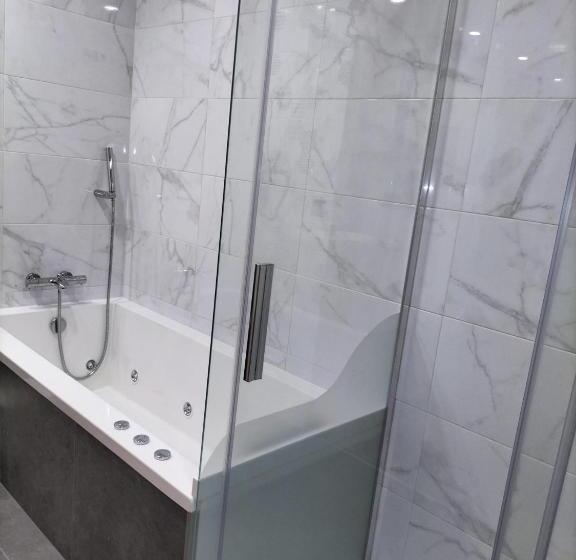 اتاق سوپریور, Praza Camelias