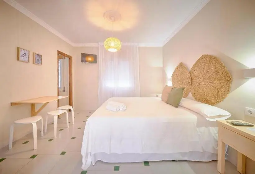 اتاق استاندارد سه نفره, La Posada Hospedería