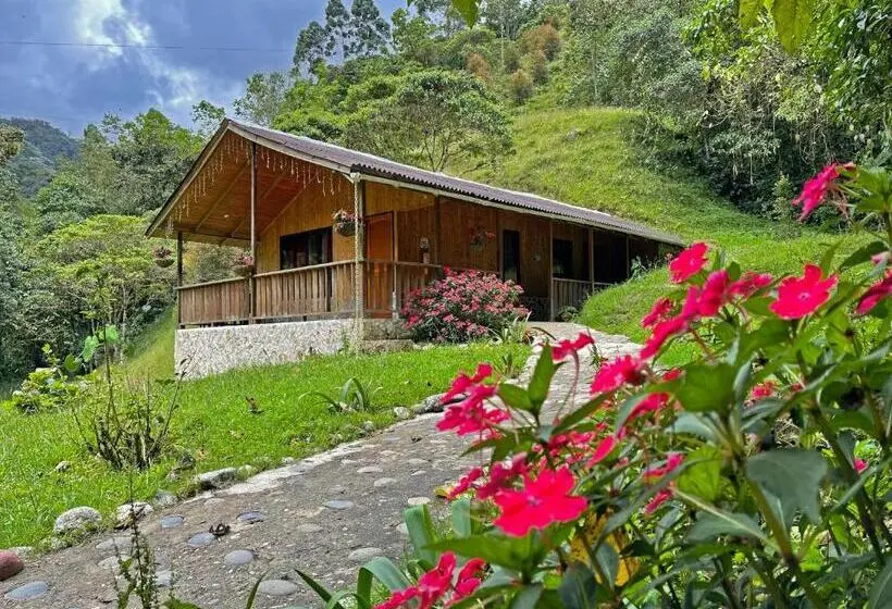Huoneisto 2 Makuuhuonetta, Cabañas Jc