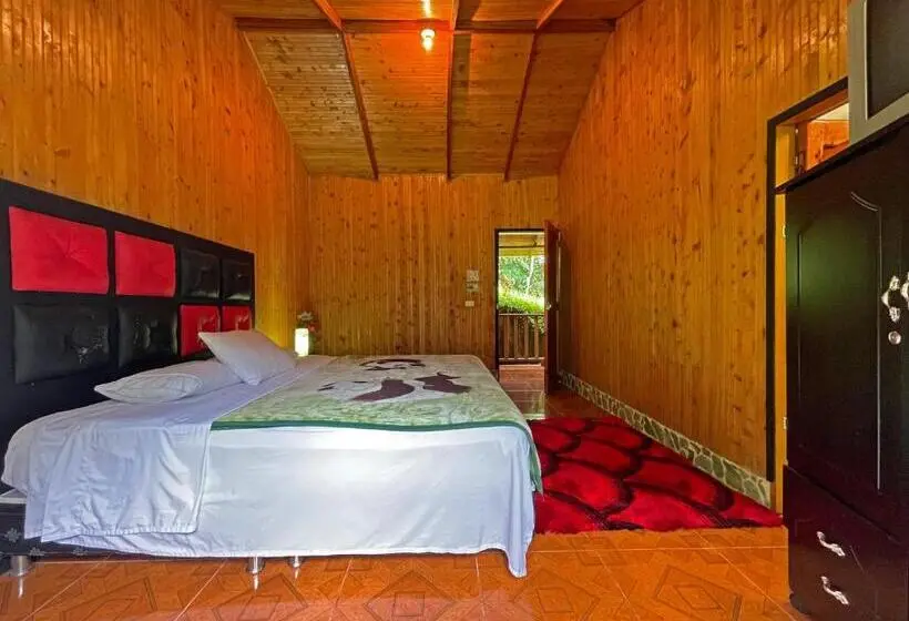 Huoneisto 2 Makuuhuonetta, Cabañas Jc