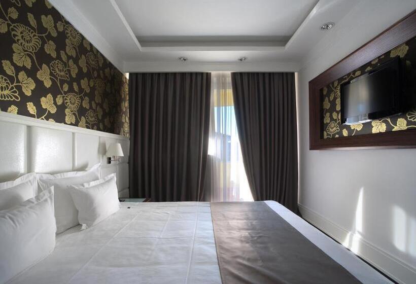اتاق استاندارد, Garni Hotel Crystal