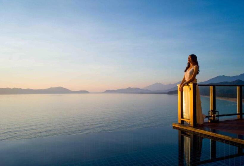 ویلای 2 خوابه با چشمانداز دریا, Banyan Tree Lang Co