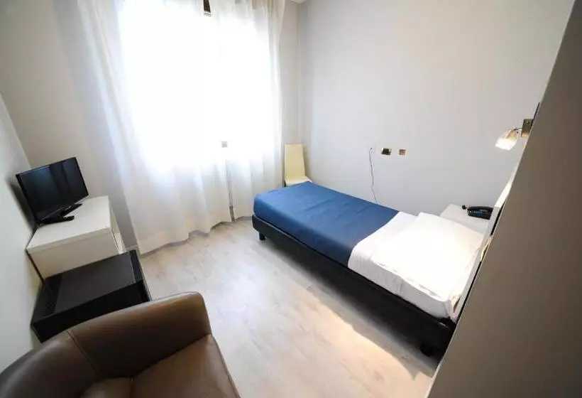 エコノミーシングルルーム, Hp Fly Hotel Bologna