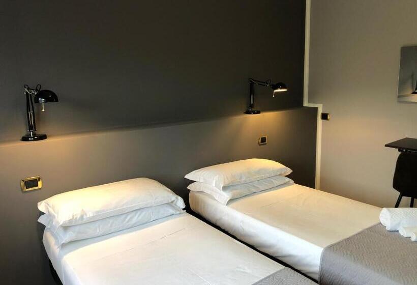 Номер Стандарт, Hp Fly Hotel Bologna