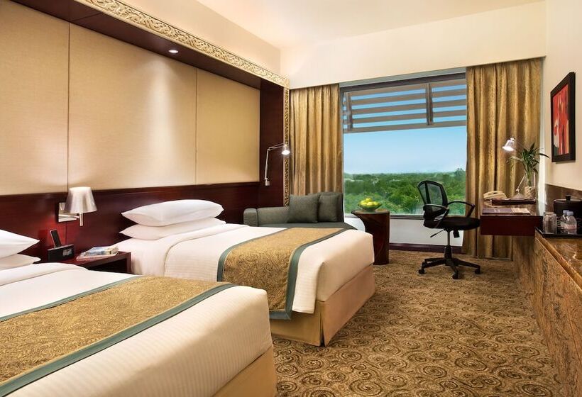 俱乐部房间, Crowne Plaza Ahmedabad City Centre, An Ihg