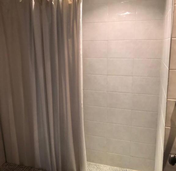 استودیوی استاندارد, Discovery