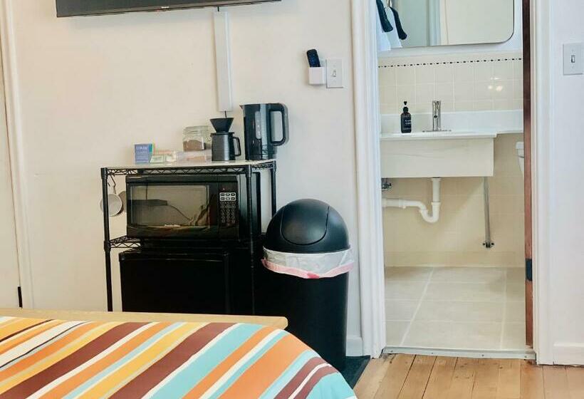 스탠다드 룸 킹사이즈 침대, Dragonfly Motor Lodge