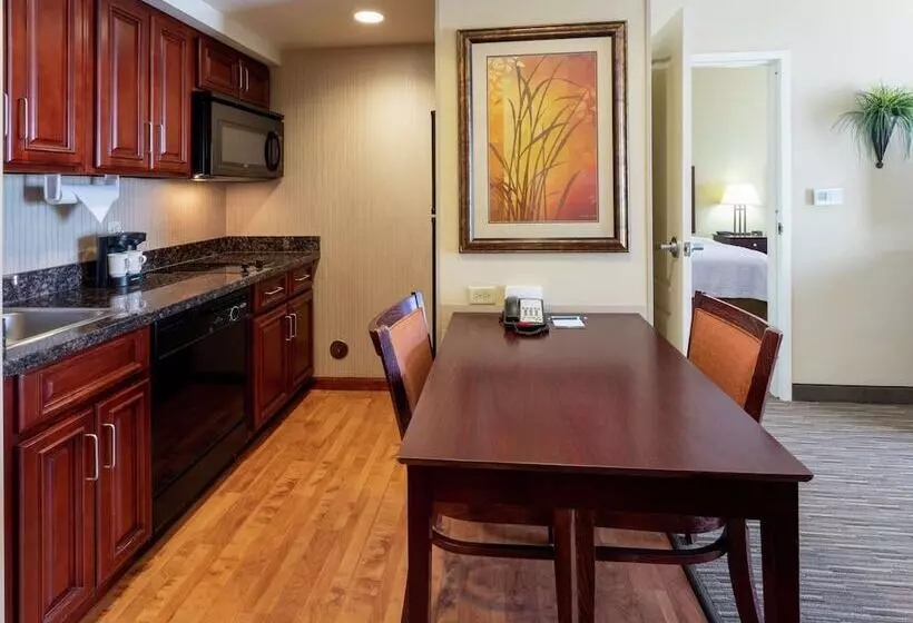 スイート, Homewood Suites By Hilton St Louis Park At West End