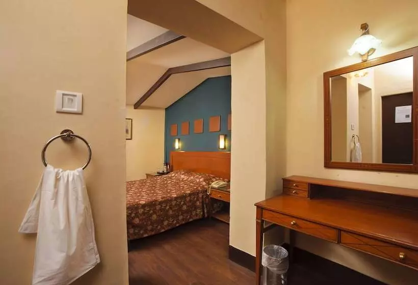 デラックスルーム, Jai