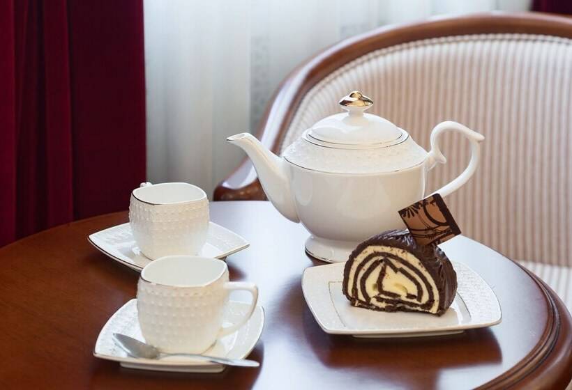 디럭스 룸, Kamergersky