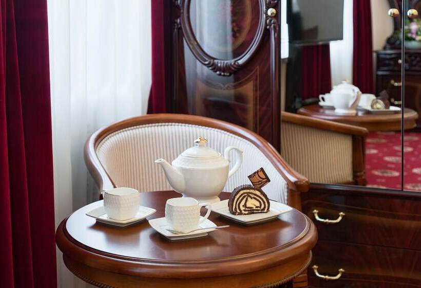 디럭스 룸, Kamergersky