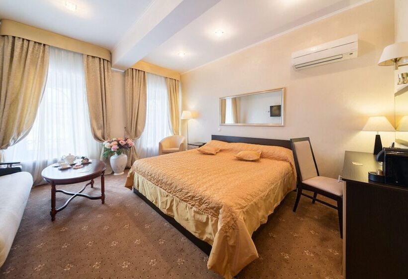 스탠다드 스튜디오, Kamergersky