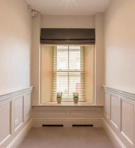 스탠다드 싱글 룸, Silken Thomas Accommodation