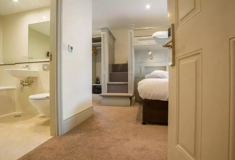 ファミリールーム, Silken Thomas Accommodation