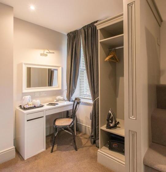 Номер Стандарт Трехместный, Silken Thomas Accommodation