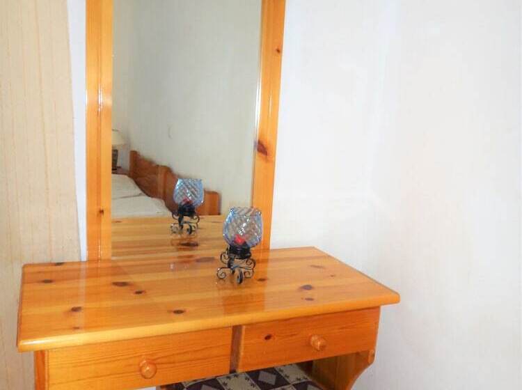 استودیوی استاندارد, Pagona