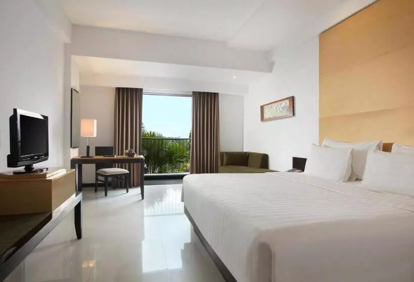Quarto Premium, Santika Premiere Malang